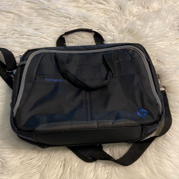 Samsonite Handbags - SAMSONITE LAPTOP Bag color black excellent condition length 18” high 13.5”